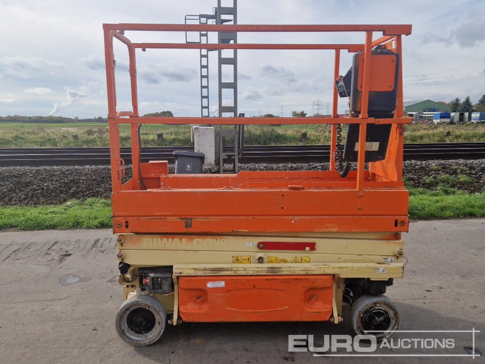 2018 JLG 1930ES - Emelő: 2 kép. 2018 JLG 1930ES - Emelő: 2 kép.
