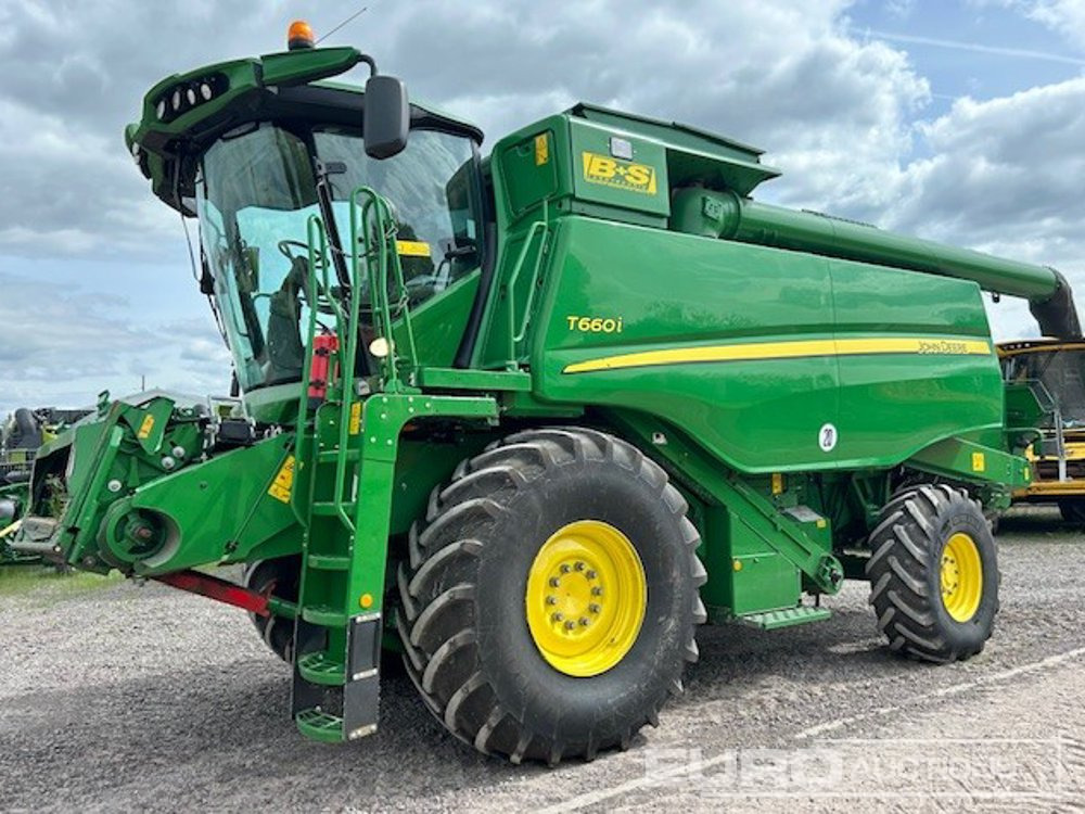 2018 John Deere T660I - Kombájn: 2 kép. 2018 John Deere T660I - Kombájn: 2 kép.