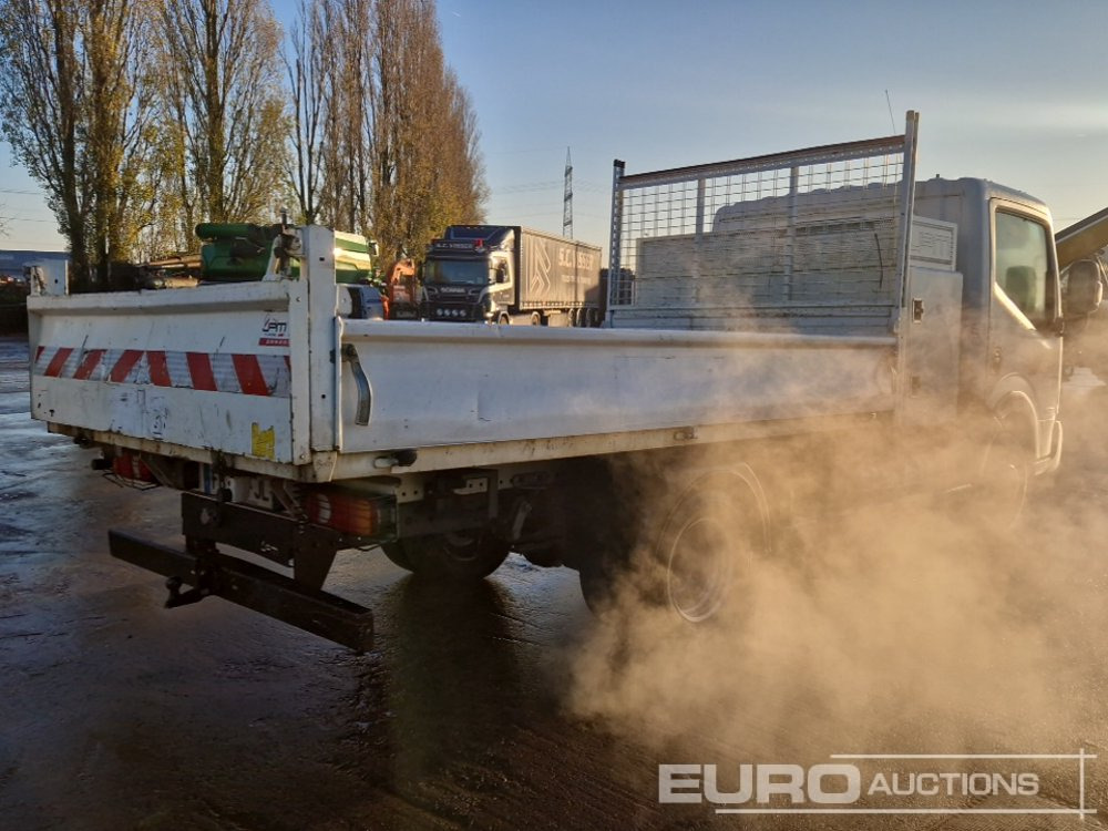 2018 Nissan NT400 - Billenőplatós kisteherautó: 5 kép. 2018 Nissan NT400 - Billenőplatós kisteherautó: 5 kép.