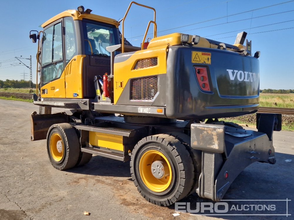 2018 Volvo EW140D - Gumikerekes kotró: 3 kép. 2018 Volvo EW140D - Gumikerekes kotró: 3 kép.