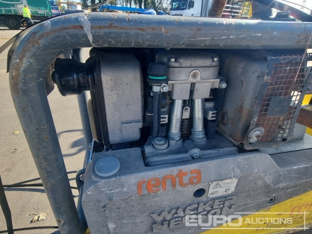 2018 Wacker DPU5545HE - Aszfaltozó gép: 5 kép. 2018 Wacker DPU5545HE - Aszfaltozó gép: 5 kép.