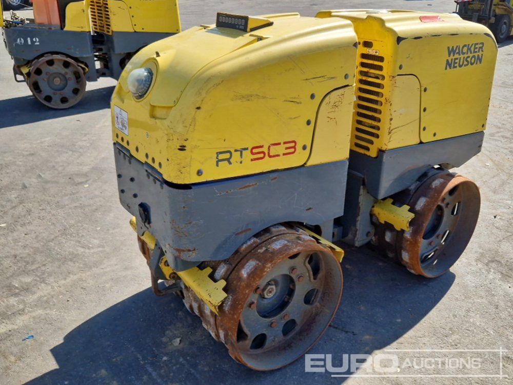 2018 Wacker Neuson RTKX-SC3 - Aszfaltozó gép: 4 kép. 2018 Wacker Neuson RTKX-SC3 - Aszfaltozó gép: 4 kép.