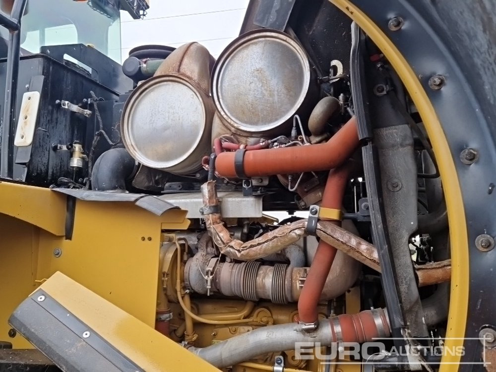 Gumikerekes homlokrakodó 2019 CAT 966M: 23 kép.