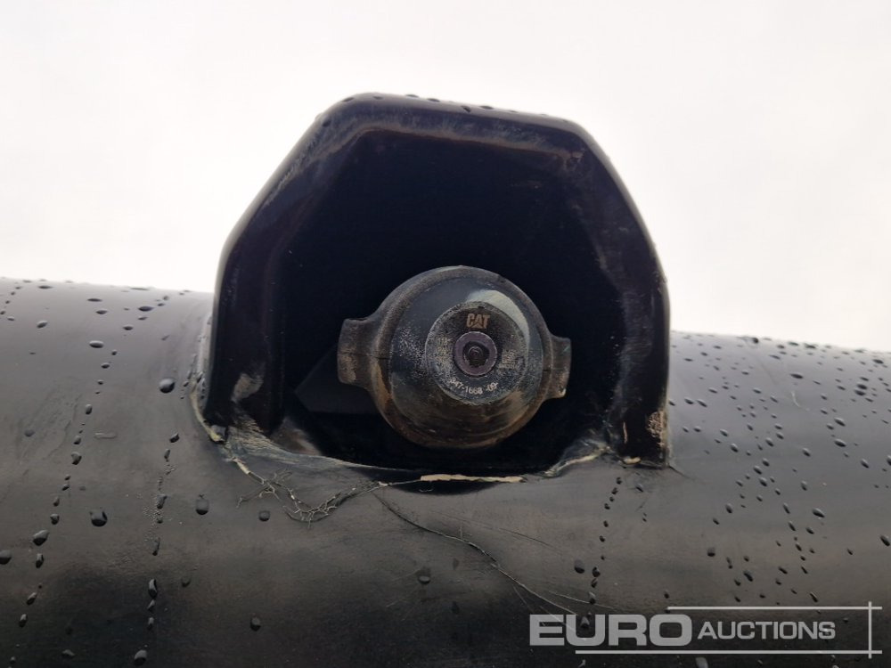 Gumikerekes homlokrakodó 2019 CAT 966M: 28 kép.