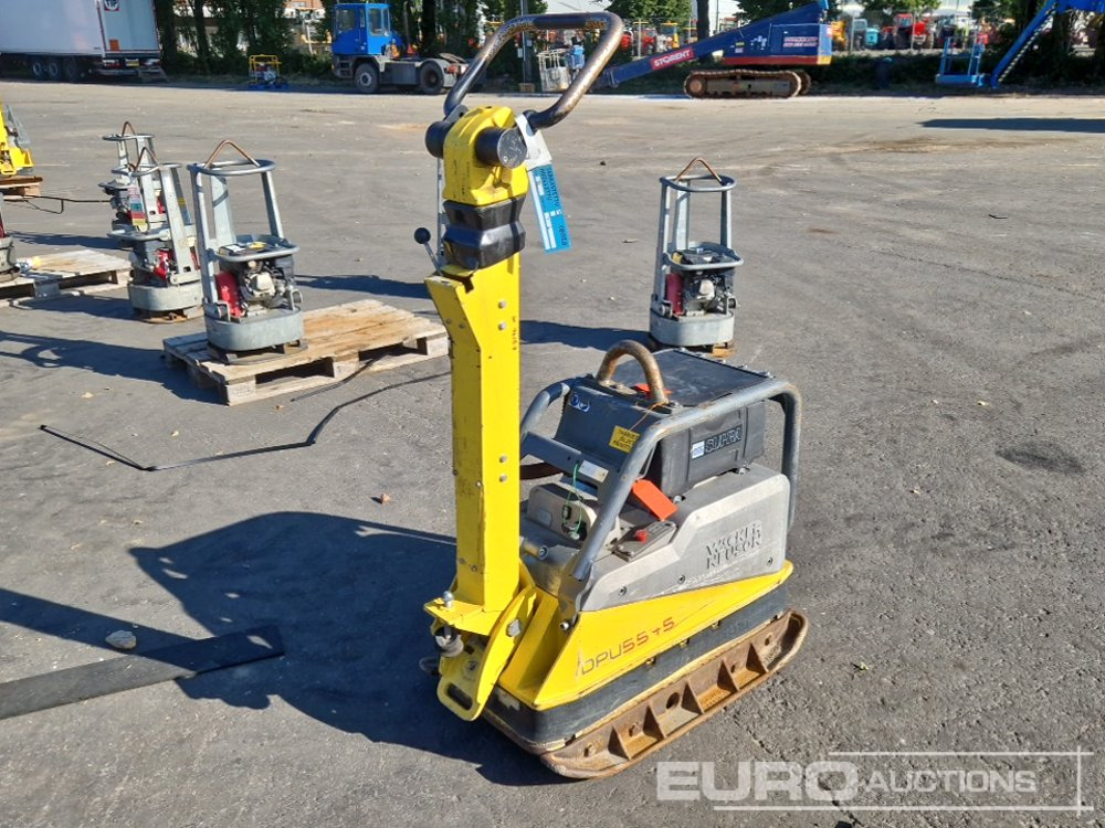 2019 Wacker DPU5545HE - Aszfaltozó gép: 1 kép. 2019 Wacker DPU5545HE - Aszfaltozó gép: 1 kép.