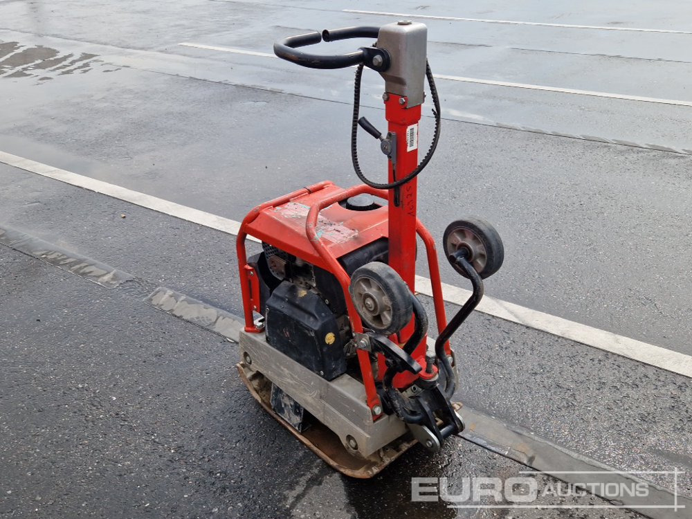 2020 Ammann APR 22/40 - Lapvibrátor: 4 kép. 2020 Ammann APR 22/40 - Lapvibrátor: 4 kép.