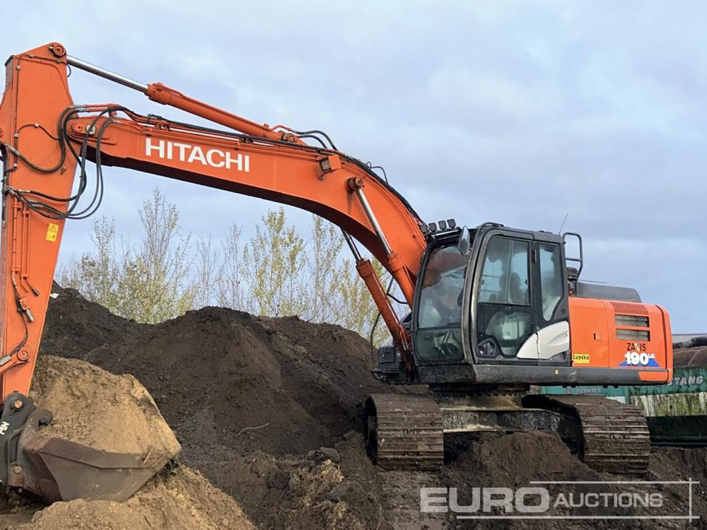2020 Hitachi ZX190LC-6 - Lánctalpas kotró: 1 kép. 2020 Hitachi ZX190LC-6 - Lánctalpas kotró: 1 kép.