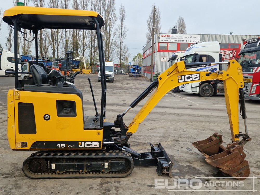 2022 JCB 19C-1 - Minikotró: 5 kép. 2022 JCB 19C-1 - Minikotró: 5 kép.
