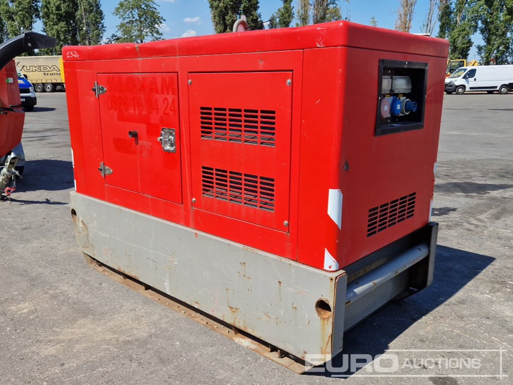 25kVA Static Generator - Áramfejlesztő: 5 kép. 25kVA Static Generator - Áramfejlesztő: 5 kép.