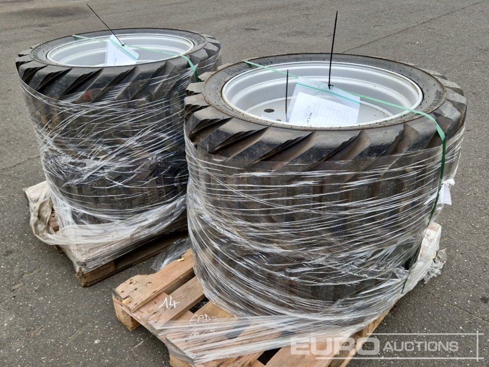 36x15D610 NHS Manlift Tyres on Rims (4 of) - Gumiabroncs: 1 kép. 36x15D610 NHS Manlift Tyres on Rims (4 of) - Gumiabroncs: 1 kép.
