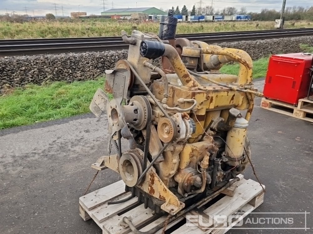 4 Cylinder Turbo CAT 3304 Diesel Engine - Motor: 4 kép. 4 Cylinder Turbo CAT 3304 Diesel Engine - Motor: 4 kép.