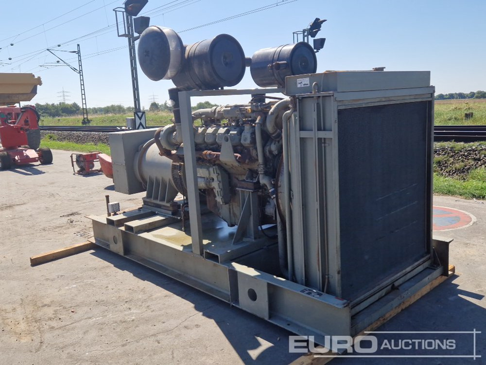 450kVA Static Diesel Generstor, Mercedes V12 Twin Turbo Engine (OM444LA) - Áramfejlesztő: 2 kép. 450kVA Static Diesel Generstor, Mercedes V12 Twin Turbo Engine (OM444LA) - Áramfejlesztő: 2 kép.