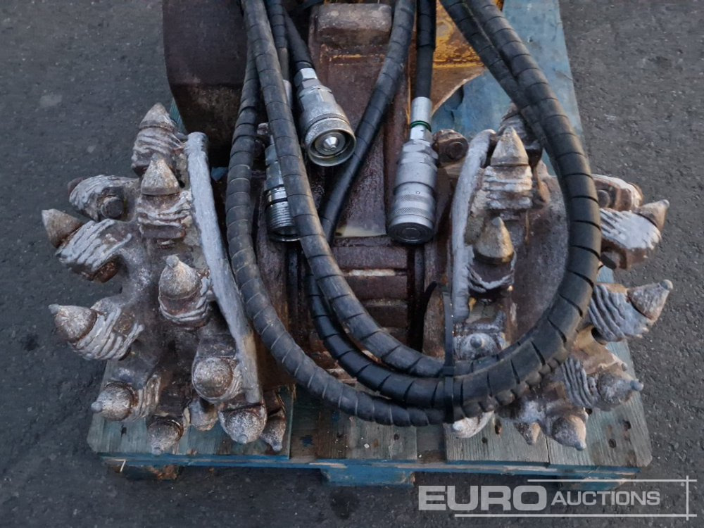 2016 Atlas Copco DC 600 - Adapterek - Kotrógép: 5 kép. 2016 Atlas Copco DC 600 - Adapterek - Kotrógép: 5 kép.