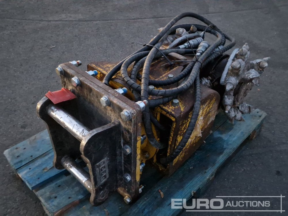 2016 Atlas Copco DC 600 - Adapterek - Kotrógép: 3 kép. 2016 Atlas Copco DC 600 - Adapterek - Kotrógép: 3 kép.