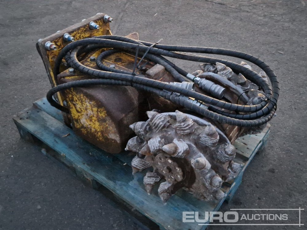 2016 Atlas Copco DC 600 - Adapterek - Kotrógép: 4 kép. 2016 Atlas Copco DC 600 - Adapterek - Kotrógép: 4 kép.