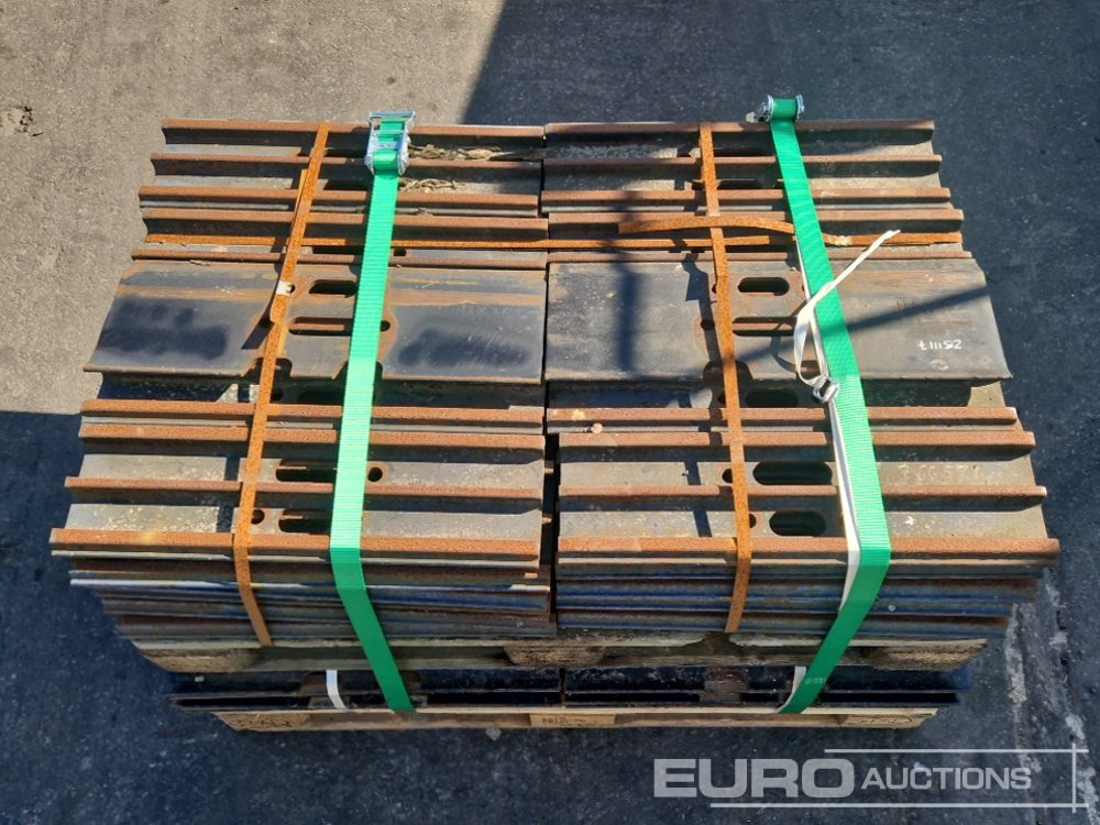 600mm Steel Plates to suit Hitachi ZX210-6 - Alkatrész - Kotrógép: 5 kép. 600mm Steel Plates to suit Hitachi ZX210-6 - Alkatrész - Kotrógép: 5 kép.