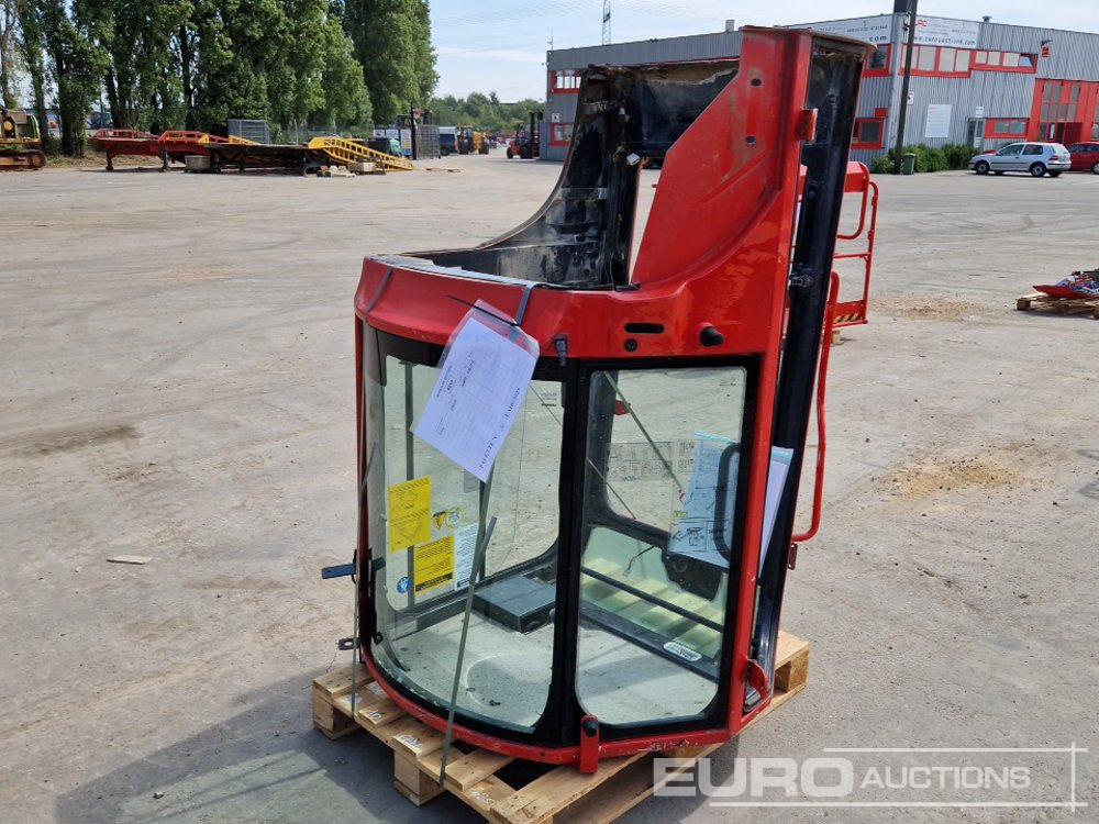 Cabin to suit Yanmar VIO25-4 - Alkatrész - Kotrógép: 4 kép. Cabin to suit Yanmar VIO25-4 - Alkatrész - Kotrógép: 4 kép.