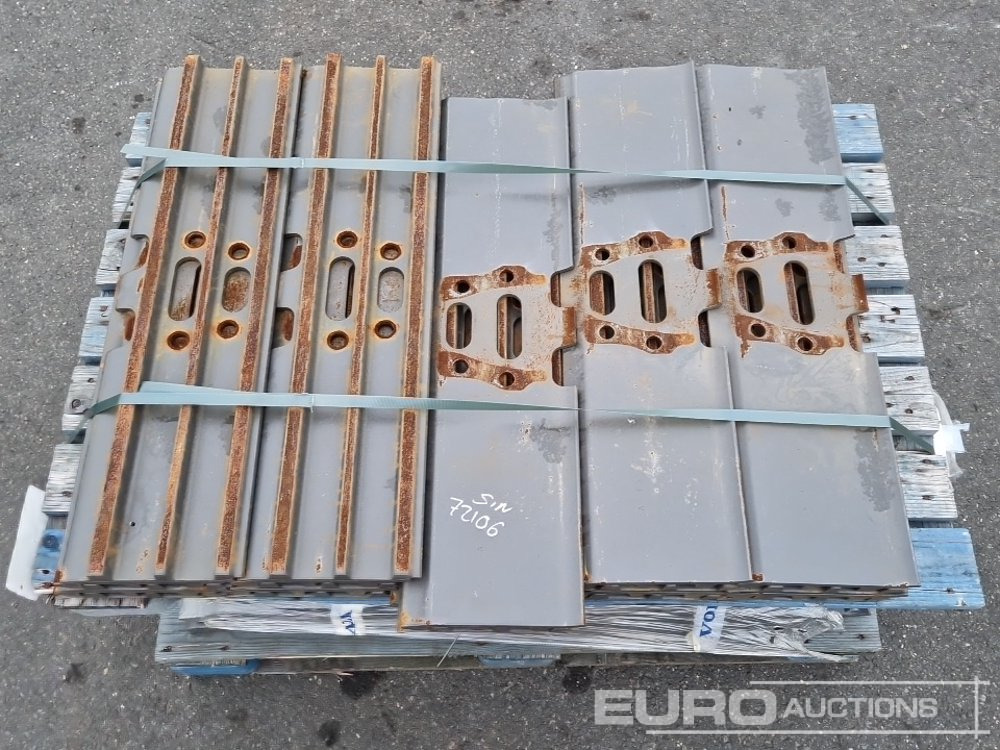 Track Plates to suit Volvo - Alkatrész - Kotrógép: 5 kép. Track Plates to suit Volvo - Alkatrész - Kotrógép: 5 kép.