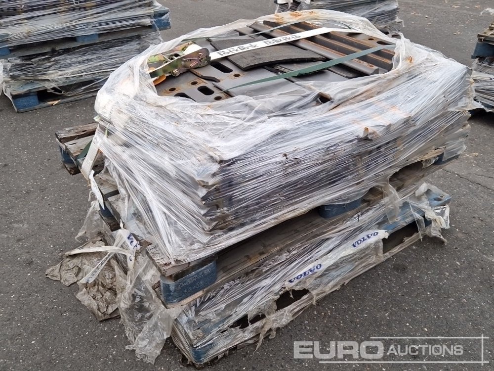 Track Plates to suit Volvo - Alkatrész - Kotrógép: 4 kép. Track Plates to suit Volvo - Alkatrész - Kotrógép: 4 kép.