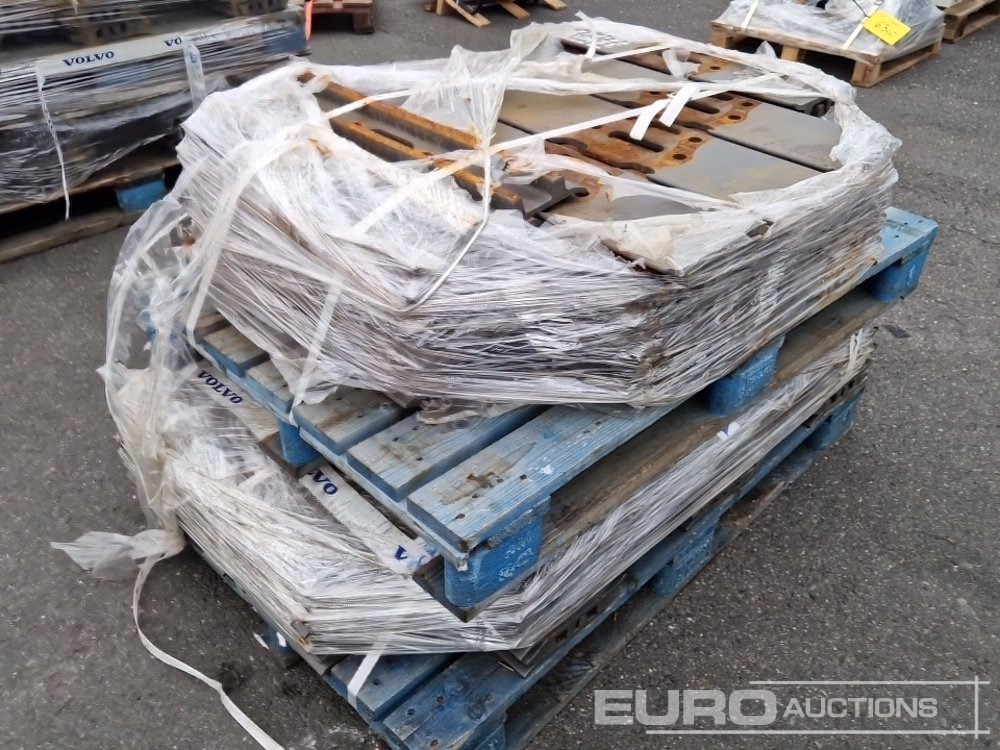 Track Plates to suit Volvo - Alkatrész - Kotrógép: 4 kép. Track Plates to suit Volvo - Alkatrész - Kotrógép: 4 kép.