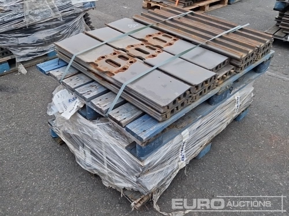 Track Plates to suit Volvo - Alkatrész - Kotrógép: 1 kép. Track Plates to suit Volvo - Alkatrész - Kotrógép: 1 kép.
