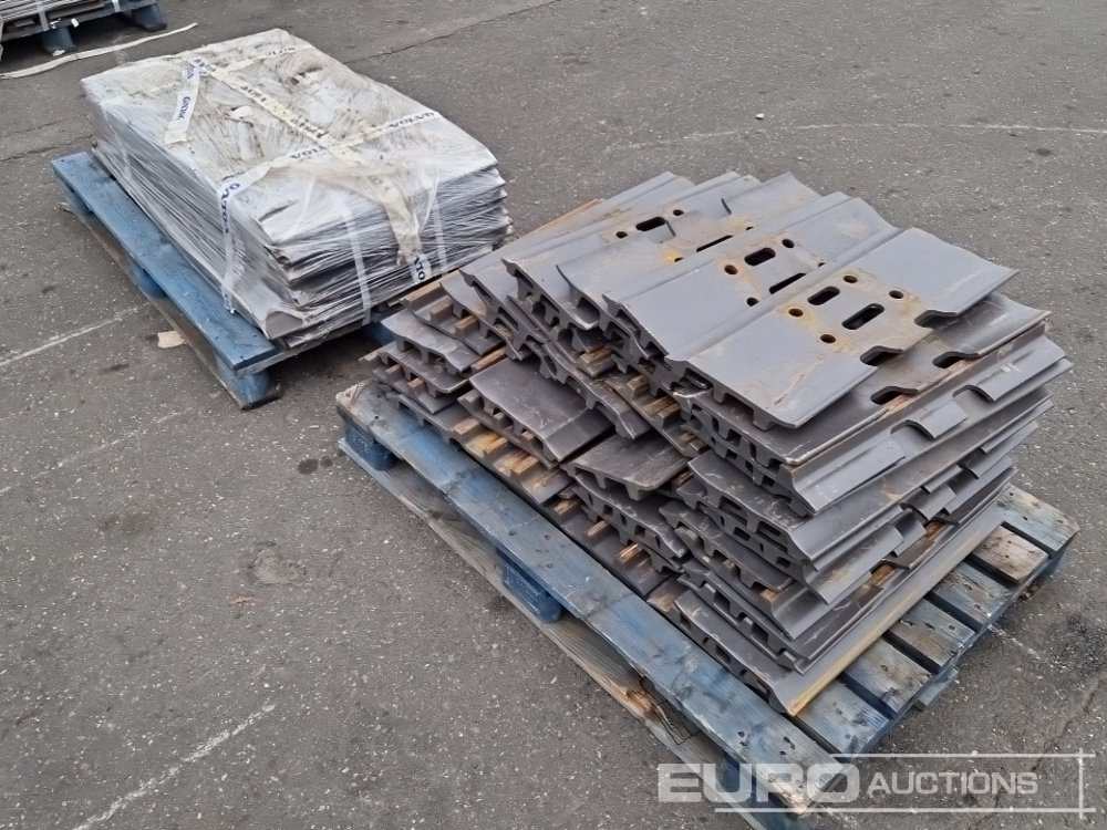 Track Plates to suit Volvo - Alkatrész - Kotrógép: 1 kép. Track Plates to suit Volvo - Alkatrész - Kotrógép: 1 kép.