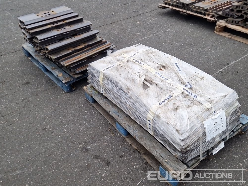Track Plates to suit Volvo - Alkatrész - Kotrógép: 3 kép. Track Plates to suit Volvo - Alkatrész - Kotrógép: 3 kép.