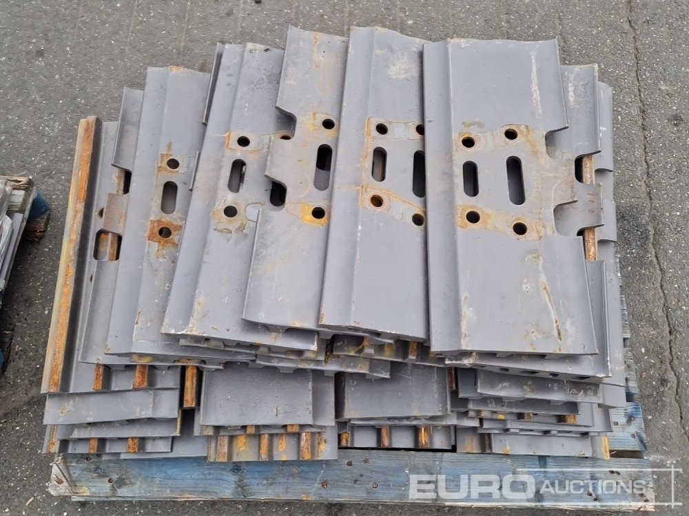 Track Plates to suit Volvo - Alkatrész - Kotrógép: 5 kép. Track Plates to suit Volvo - Alkatrész - Kotrógép: 5 kép.