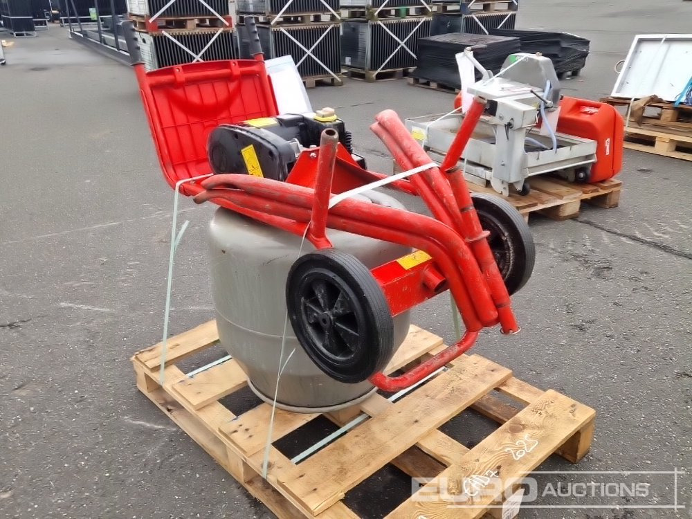 Altrad MINIMIX 150 - Betonkeverő: 4 kép. Altrad MINIMIX 150 - Betonkeverő: 4 kép.