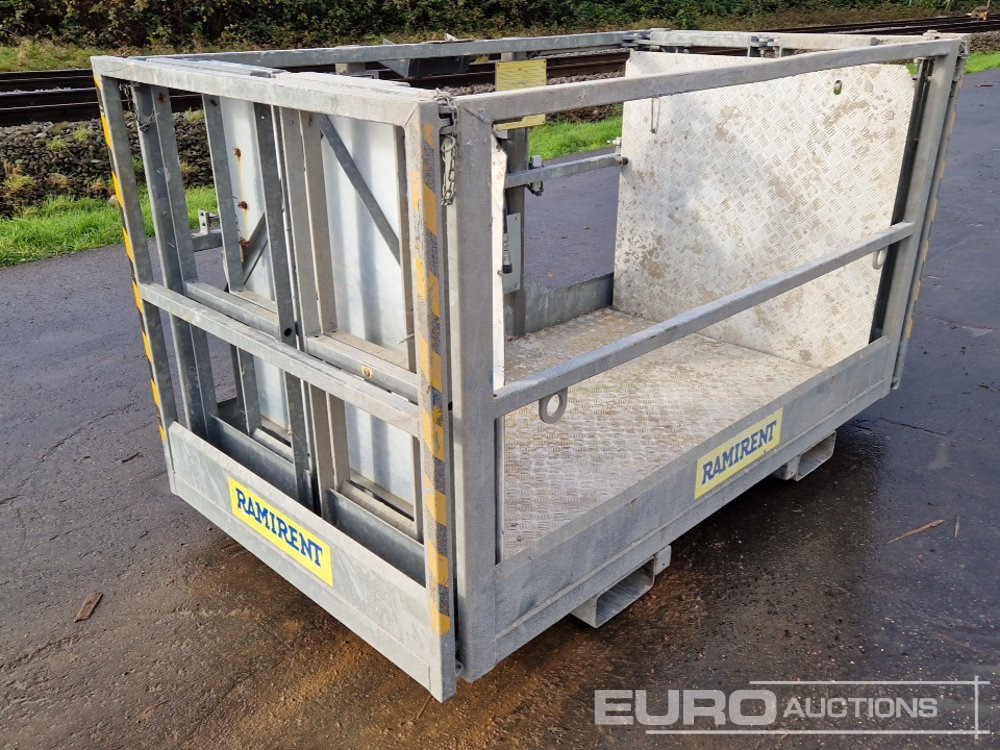 2013 Manitou 2.25/4 MT Manbasket to suit Telehandler - Anyagmozgató gép: 4 kép. 2013 Manitou 2.25/4 MT Manbasket to suit Telehandler - Anyagmozgató gép: 4 kép.