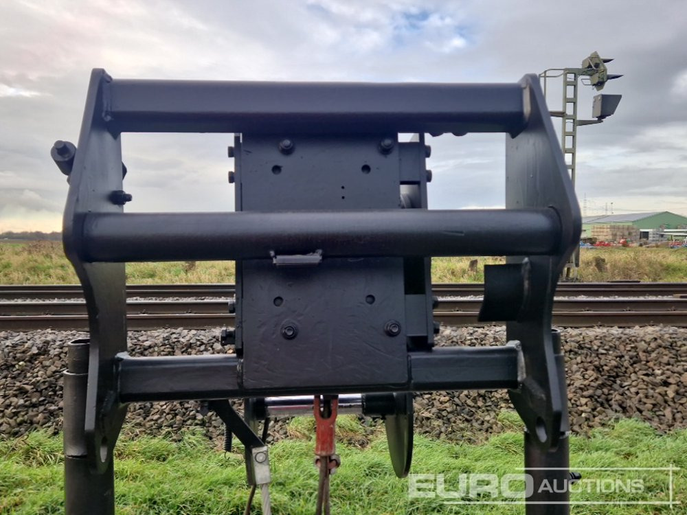 Manitou 5 Ton Winch to suit Telehandler - Anyagmozgató gép: 5 kép. Manitou 5 Ton Winch to suit Telehandler - Anyagmozgató gép: 5 kép.