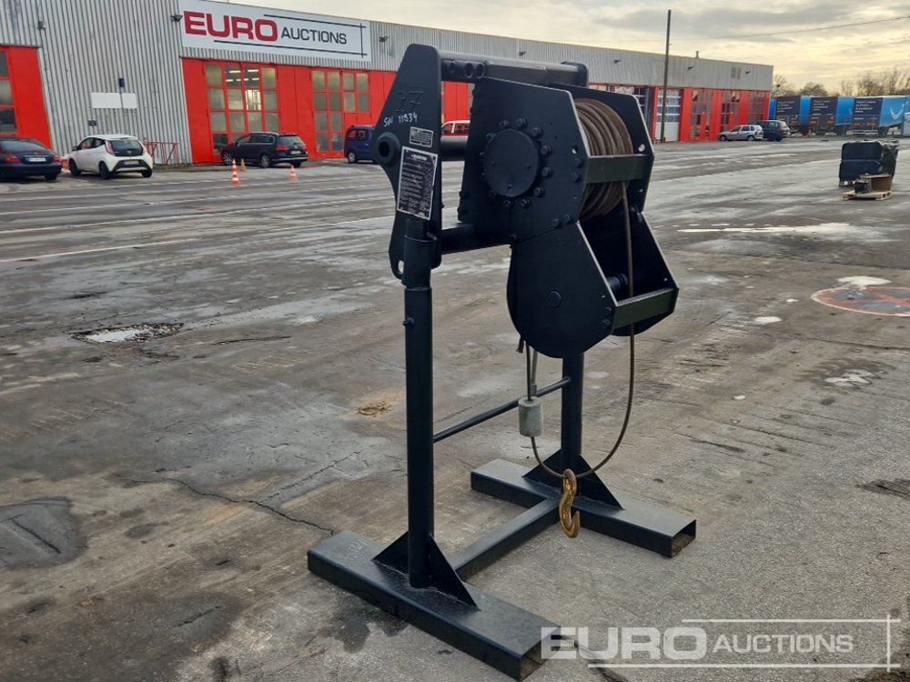 Manitou 5 Ton Winch to suit Telehandler - Anyagmozgató gép: 2 kép. Manitou 5 Ton Winch to suit Telehandler - Anyagmozgató gép: 2 kép.