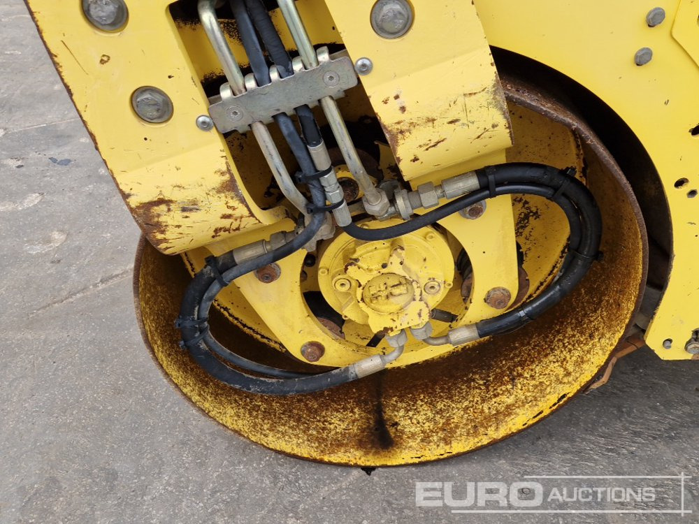 Henger Bomag BW100AD-4: 10 kép.