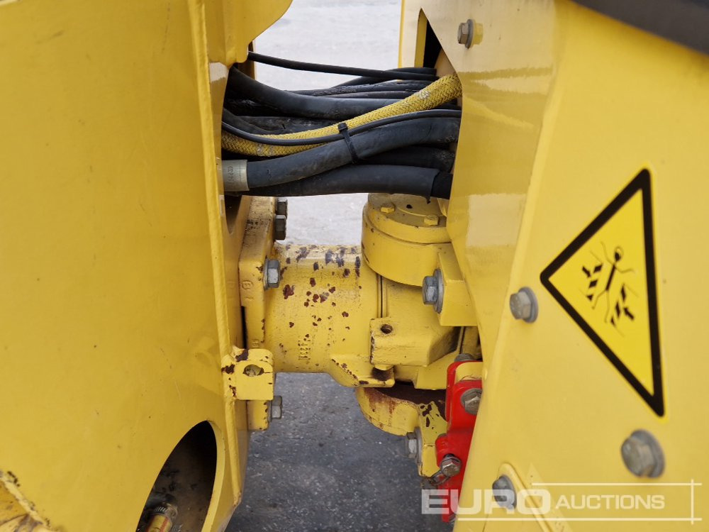 Henger Bomag BW100AD-4: 16 kép.