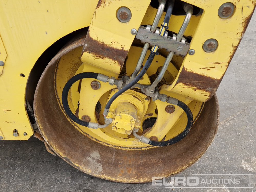 Henger Bomag BW100AD-4: 7 kép.