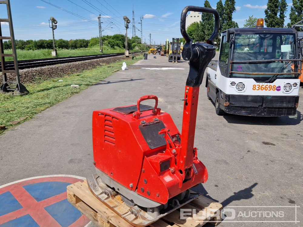 Bomag Compaction Plate - Aszfaltozó gép: 4 kép. Bomag Compaction Plate - Aszfaltozó gép: 4 kép.