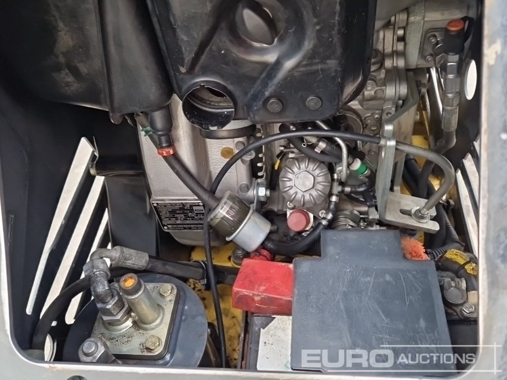 Bomag Walk Behind Compaction Plate - Lapvibrátor: 5 kép. Bomag Walk Behind Compaction Plate - Lapvibrátor: 5 kép.