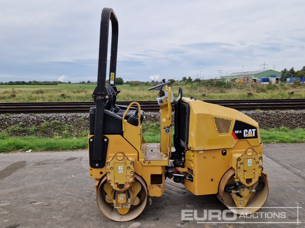 CAT CB14 - Henger: 5 kép. CAT CB14 - Henger: 5 kép.