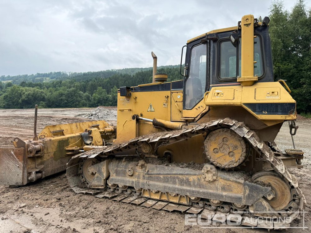 CAT D6M LGP - Buldózer: 2 kép. CAT D6M LGP - Buldózer: 2 kép.