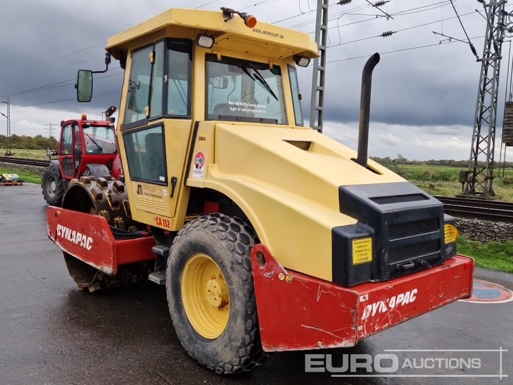 Dynapac CA152D/LN - Henger: 3 kép. Dynapac CA152D/LN - Henger: 3 kép.