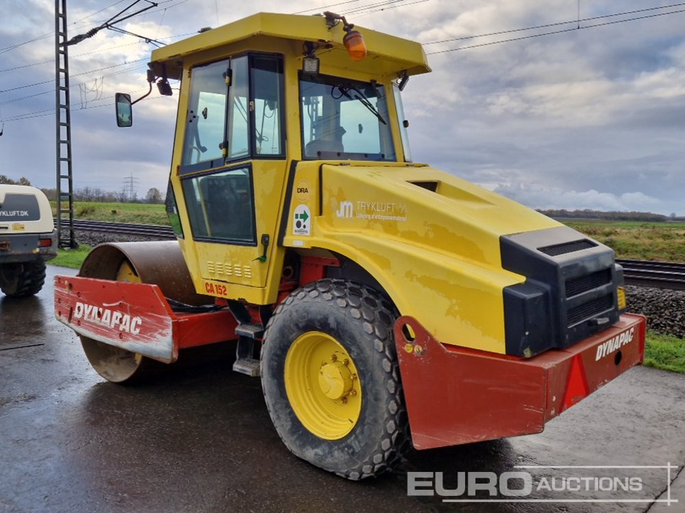 Dynapac CA152D/LN - Henger: 3 kép. Dynapac CA152D/LN - Henger: 3 kép.