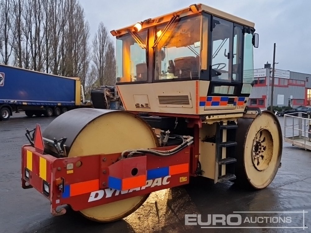 Dynapac CS142 - Henger: 5 kép. Dynapac CS142 - Henger: 5 kép.