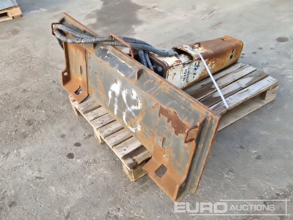 Furukawa F3LN Hydraulic Breaker to suit Skidsteer - Hidraulikus törőfej: 3 kép. Furukawa F3LN Hydraulic Breaker to suit Skidsteer - Hidraulikus törőfej: 3 kép.