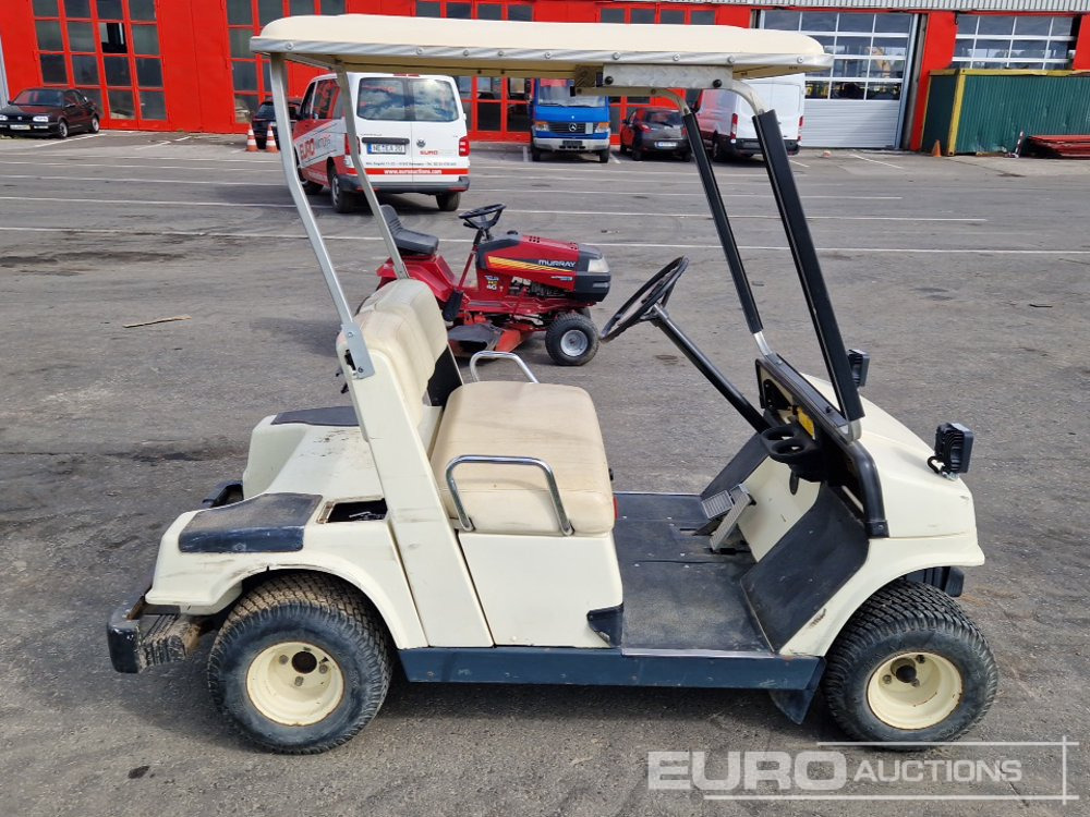 Golf Cart, Charger - Golfkocsi: 5 kép. Golf Cart, Charger - Golfkocsi: 5 kép.