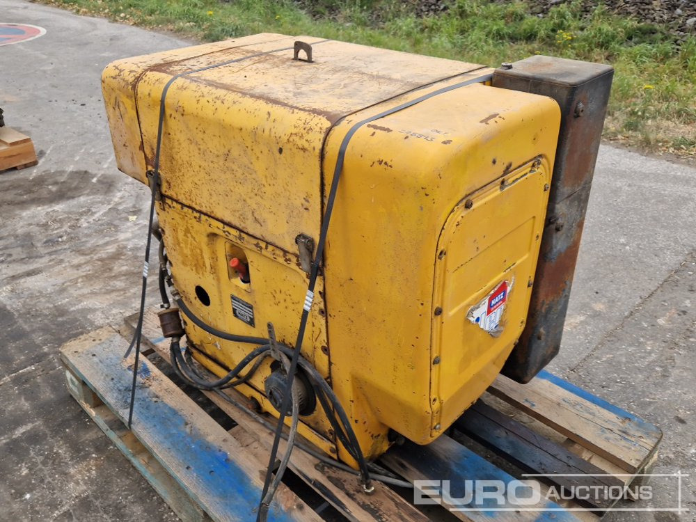 Hatz 3L40C Diesel Engine - Motor: 2 kép. Hatz 3L40C Diesel Engine - Motor: 2 kép.