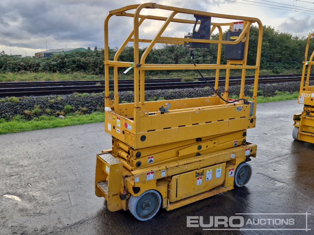 Haulotte Optimum 8 - Ollós emelő: 1 kép. Haulotte Optimum 8 - Ollós emelő: 1 kép.