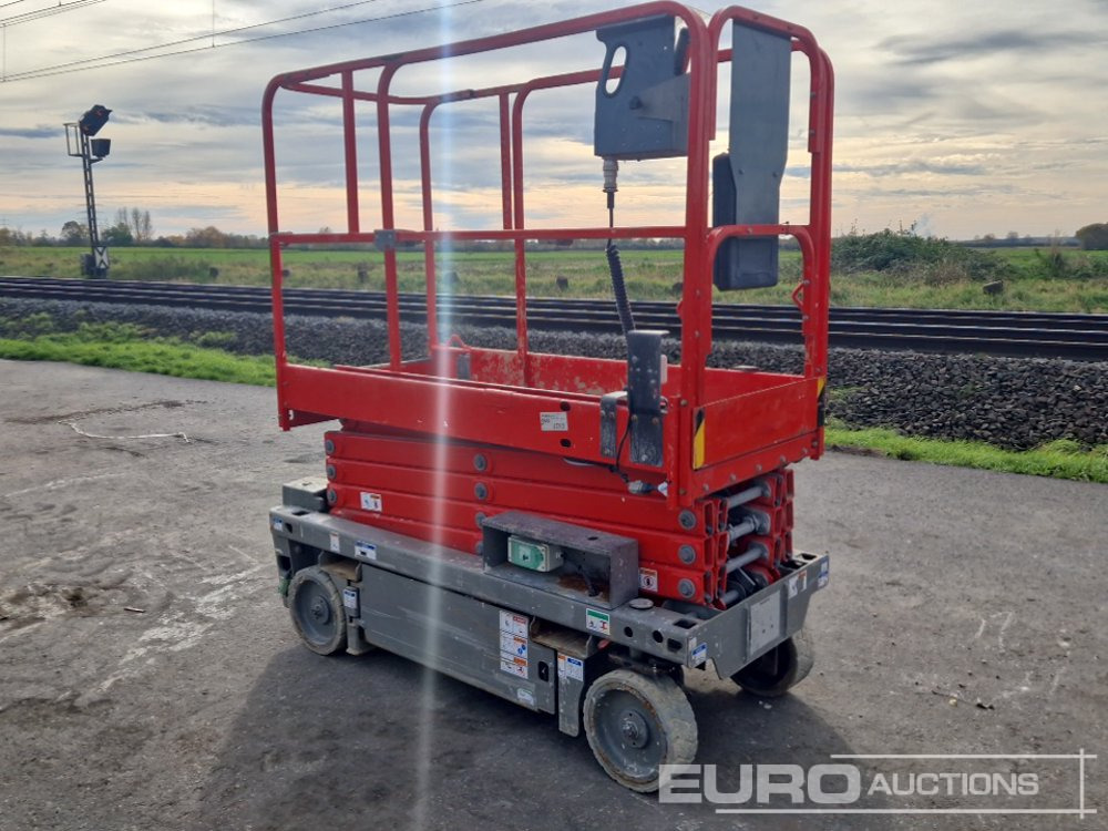 Haulotte Optimum 8 - Ollós emelő: 3 kép. Haulotte Optimum 8 - Ollós emelő: 3 kép.