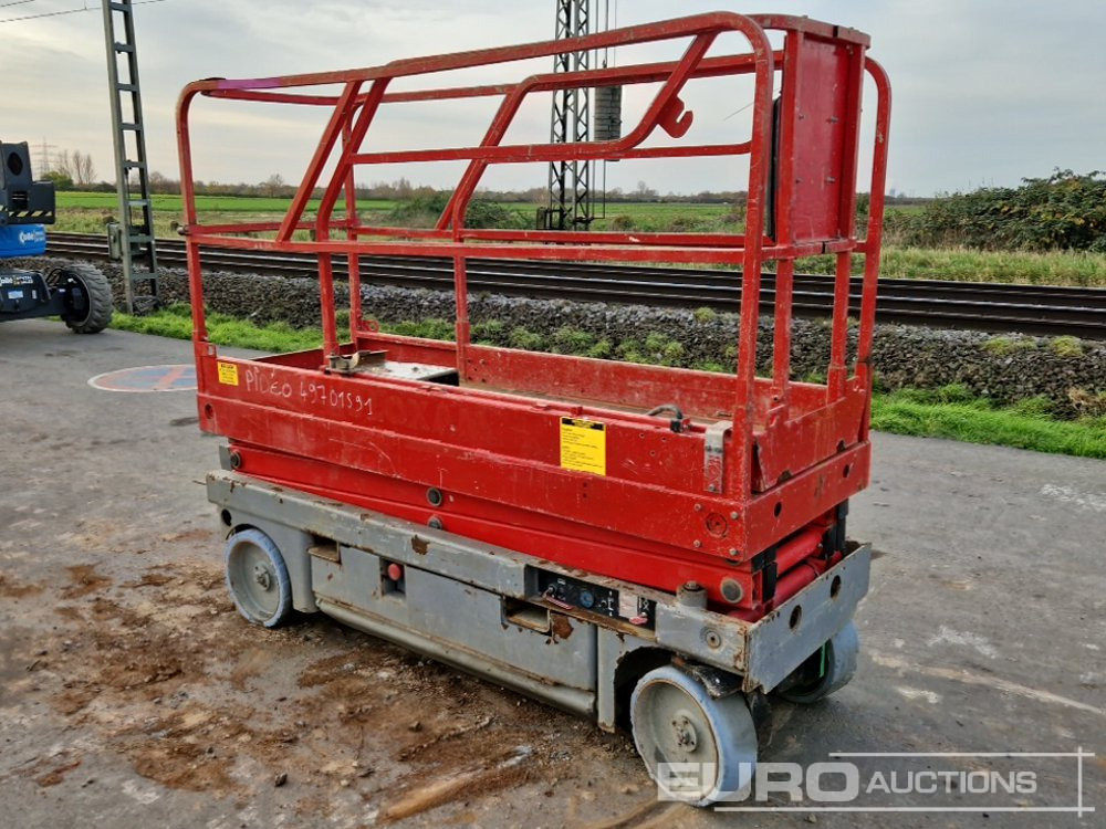 Haulotte Optimum 8 - Ollós emelő: 3 kép. Haulotte Optimum 8 - Ollós emelő: 3 kép.