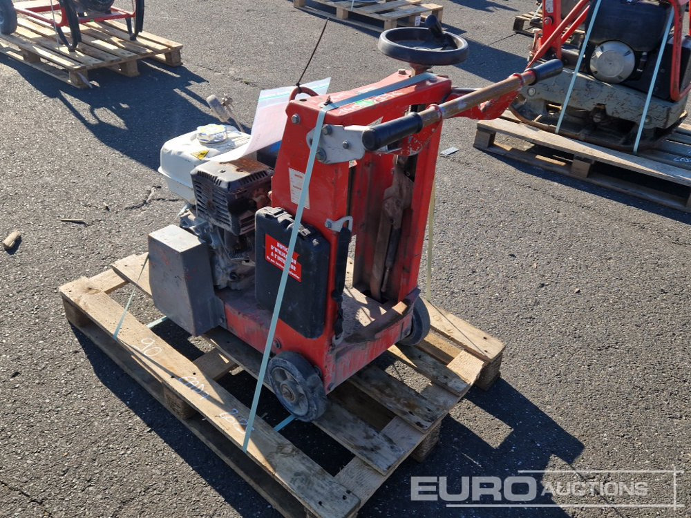 Husqvarna FS400LV - Aszfaltozó gép: 2 kép. Husqvarna FS400LV - Aszfaltozó gép: 2 kép.