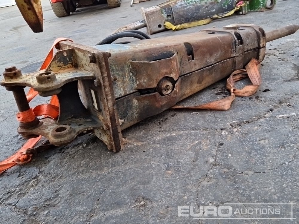 Hydraulic Breaker, MORIN to suit 3-6 Ton Excavator - Hidraulikus törőfej: 3 kép. Hydraulic Breaker, MORIN to suit 3-6 Ton Excavator - Hidraulikus törőfej: 3 kép.